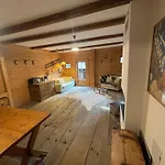 Geigerhaus 500 Jahre - Maisonette 아파트